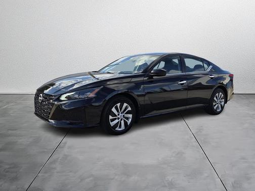2023 Nissan Altima S FWD