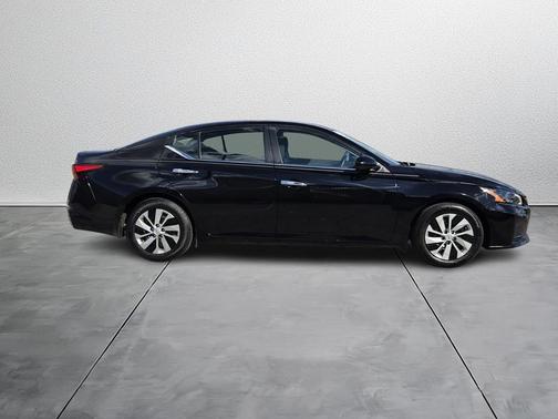 2023 Nissan Altima S FWD