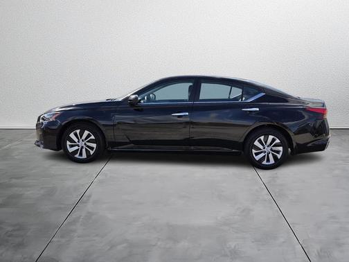 2023 Nissan Altima S FWD