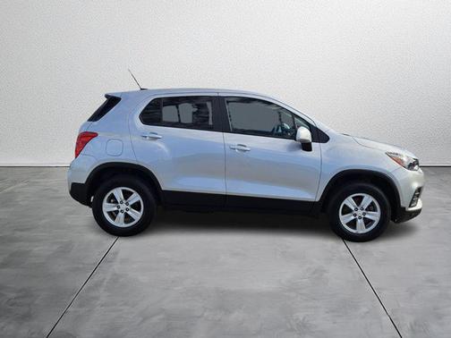 2022 Chevrolet Trax LS