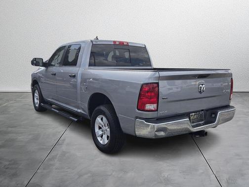 Billet Silver Metallic Clearcoat 2022 RAM 1500 Classic SLT