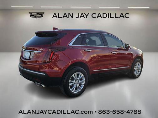 2024 Cadillac XT5 Luxury