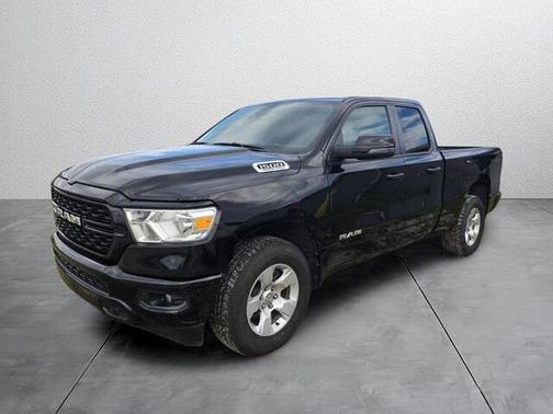 Diamond Black Crystal Pearlcoat 2023 RAM 1500 Big Horn/Lone Star