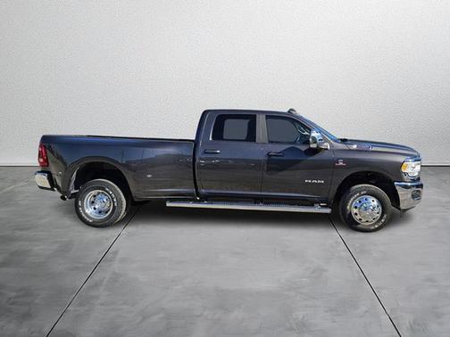 2024 RAM 3500 Laramie Crew Cab 4x4 8' Box