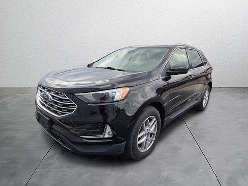 Agate Black Metallic 2022 Ford Edge SEL