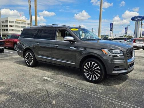2023 Lincoln Navigator Black Label