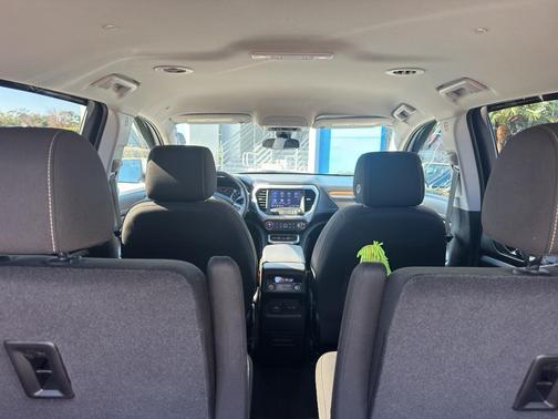 2023 GMC Acadia AWD SLE