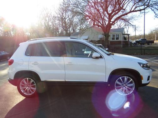 2012 Volkswagen Tiguan SE