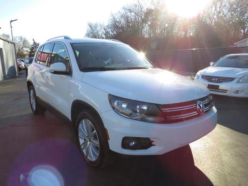 2012 Volkswagen Tiguan SE