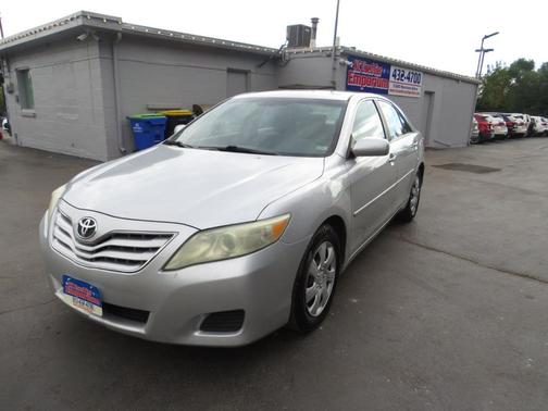 2010 Toyota Camry LE