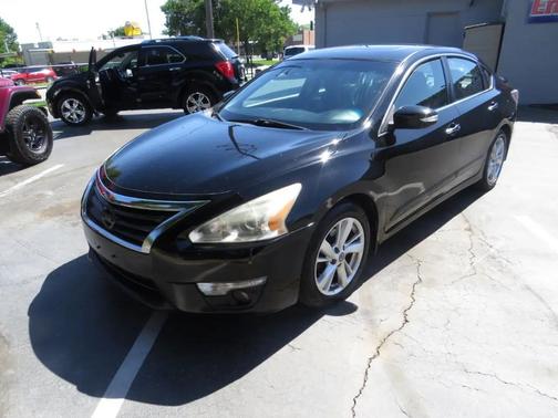 Black 2015 Nissan Altima 2.5 SL