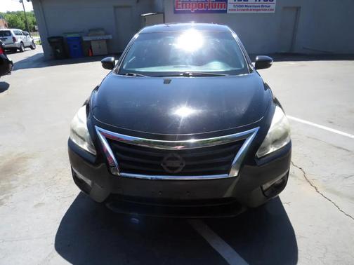 Black 2015 Nissan Altima 2.5 SL