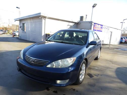 2005 Toyota Camry XLE V6