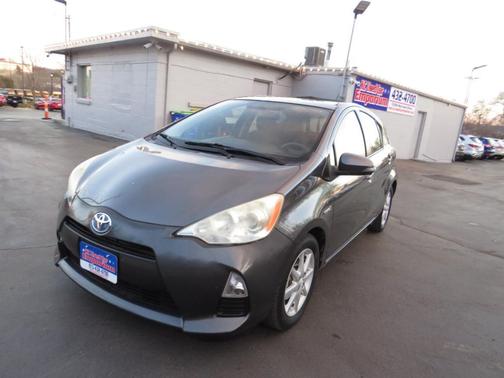 2013 Toyota Prius c Three