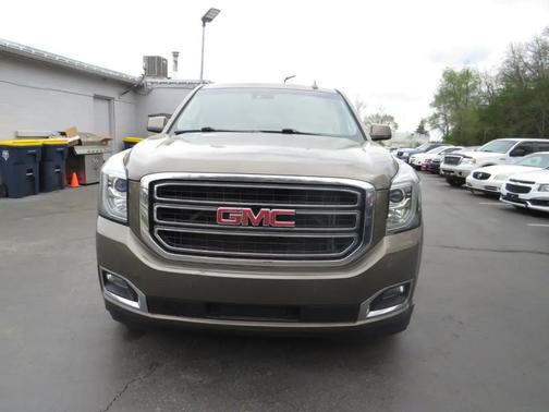 Gold 2016 GMC Yukon XL SLT