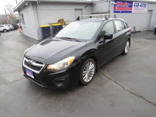 2013 Subaru Impreza 2.0i Premium