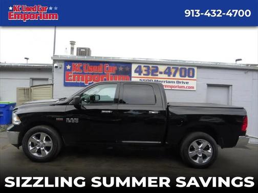2014 RAM 1500 4WD Crew Cab 140.5'' Big Horn