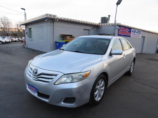 2011 Toyota Camry LE