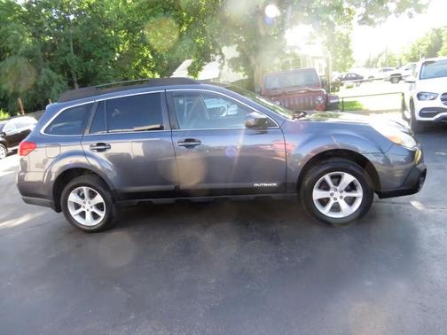 Gray 2014 Subaru Outback 2.5i Premium