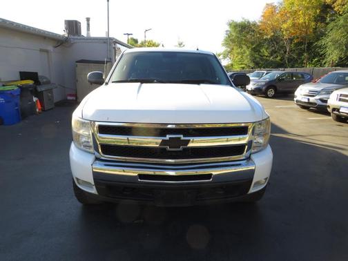 2009 Chevrolet Silverado 1500 LT Crew Cab