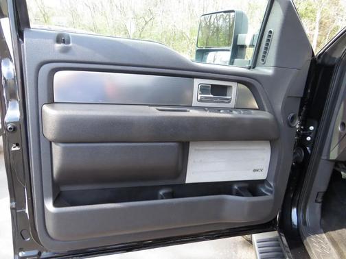 2013 Ford F-150 4WD SuperCrew 145'' King Ranch