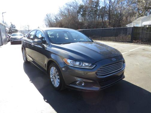 2015 Ford Fusion Hybrid SE