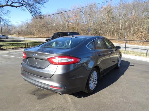 2015 Ford Fusion Hybrid SE
