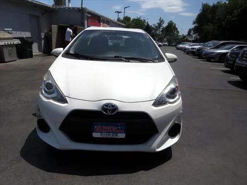 2015 Toyota Prius c Three