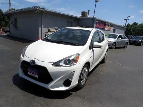 2015 Toyota Prius c Three
