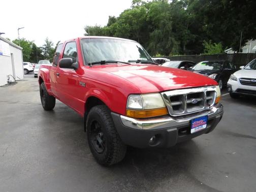 Red 1999 Ford Ranger XLT SuperCab