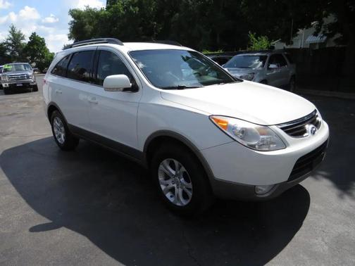 White 2012 Hyundai Veracruz AWD 4dr GLS