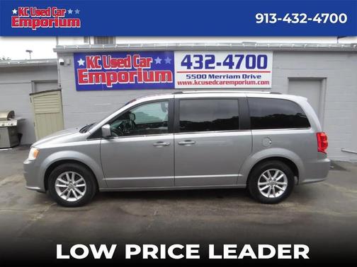 Silver 2018 Dodge Grand Caravan SXT