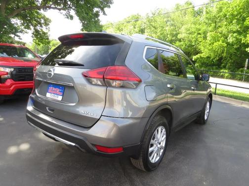 Gray 2017 Nissan Rogue SL
