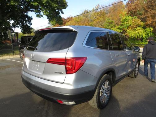 2017 Honda Pilot EX