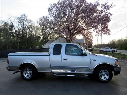 2002 Ford F-150 XLT SuperCab