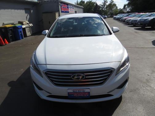 2016 Hyundai SONATA SE