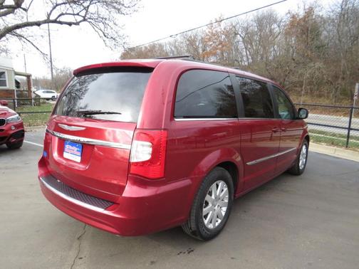 2015 Chrysler Town & Country Touring