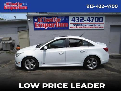 White 2013 Chevrolet Cruze 2LT