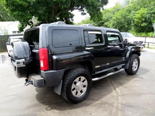 2009 Hummer H3 Base