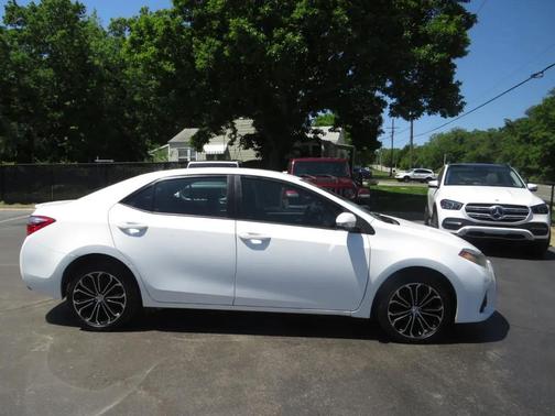 White 2015 Toyota Corolla LE Premium