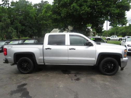Silver 2015 Chevrolet Silverado 1500 1LT