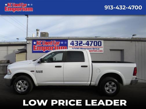 2016 RAM 1500 4WD Crew Cab 140.5'' Outdoorsman