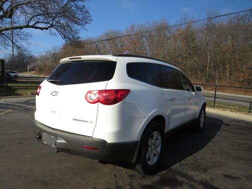 2011 Chevrolet Traverse LT