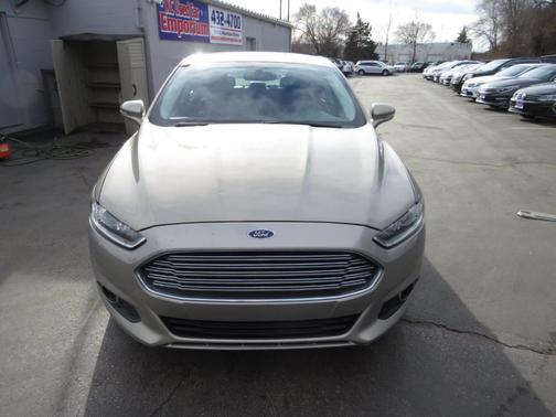 2015 Ford Fusion SE