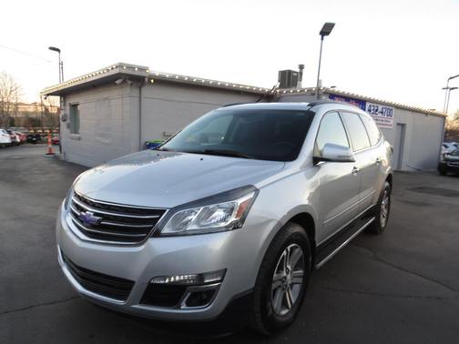 2017 Chevrolet Traverse 2LT