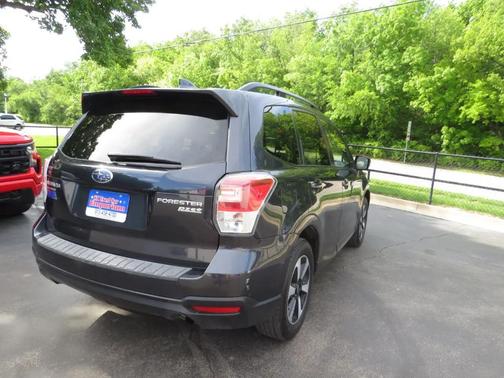 Gray 2017 Subaru Forester 2.5i Premium