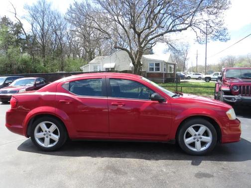 Redline 2 Coat Pearl 2013 Dodge Avenger SE