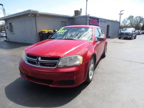 Redline 2 Coat Pearl 2013 Dodge Avenger SE