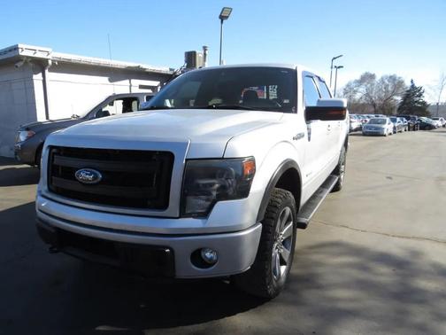 2014 Ford F-150 4WD SuperCrew 145'' King Ranch