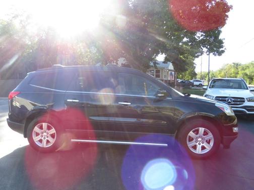 2010 Chevrolet Traverse LT